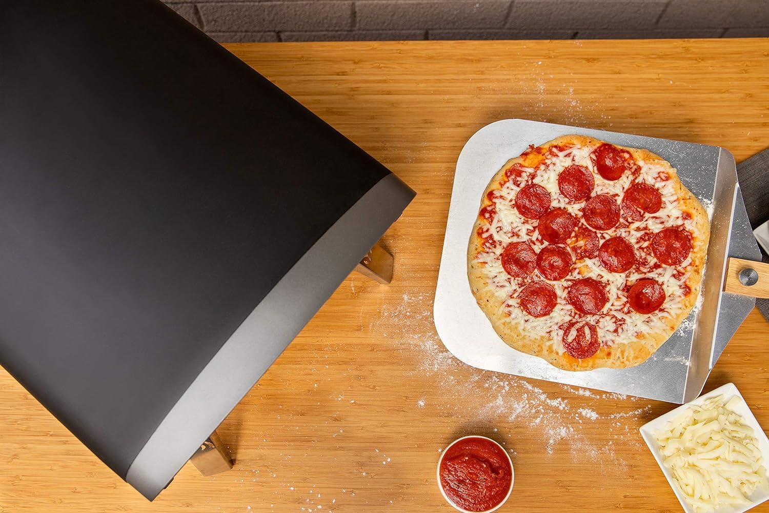 Mimiuo Gas Pizzaofen mit Drehfunktion für den Garten, Tragbarer Pizza Ofen Outdoor mit 33cm Runden Pizzastein und Pizzaschaufel, Schwarz (Globales Patent)